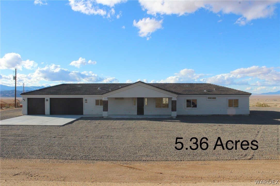 9716 North Atossa Road Kingman, AZ 86401 - Photo 1 of 44 Gallery Image 1