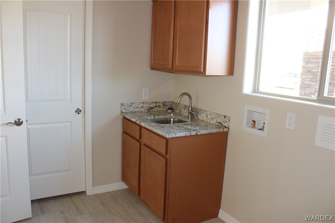 9716 North Atossa Road Kingman, AZ 86401 - Photo 15 of 44 Gallery Image 15