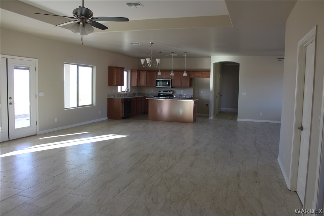 9716 North Atossa Road Kingman, AZ 86401 - Photo 16 of 44 Gallery Image 16