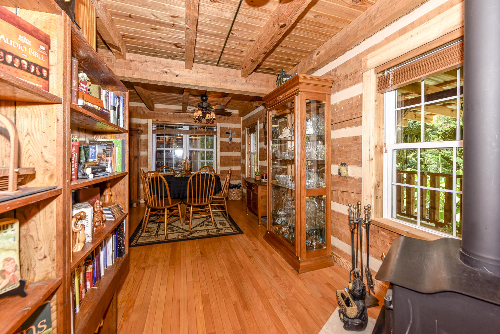 3044 Allegheny Loop Road Maryville, TN 37803 - Photo 8 of 41 08