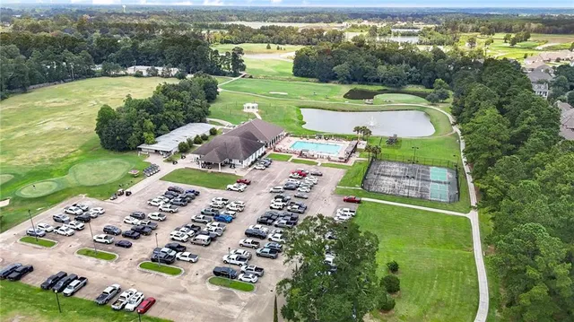 $799,900 | 9291 Pebble Beach Circle, Denham Springs, LA 70726