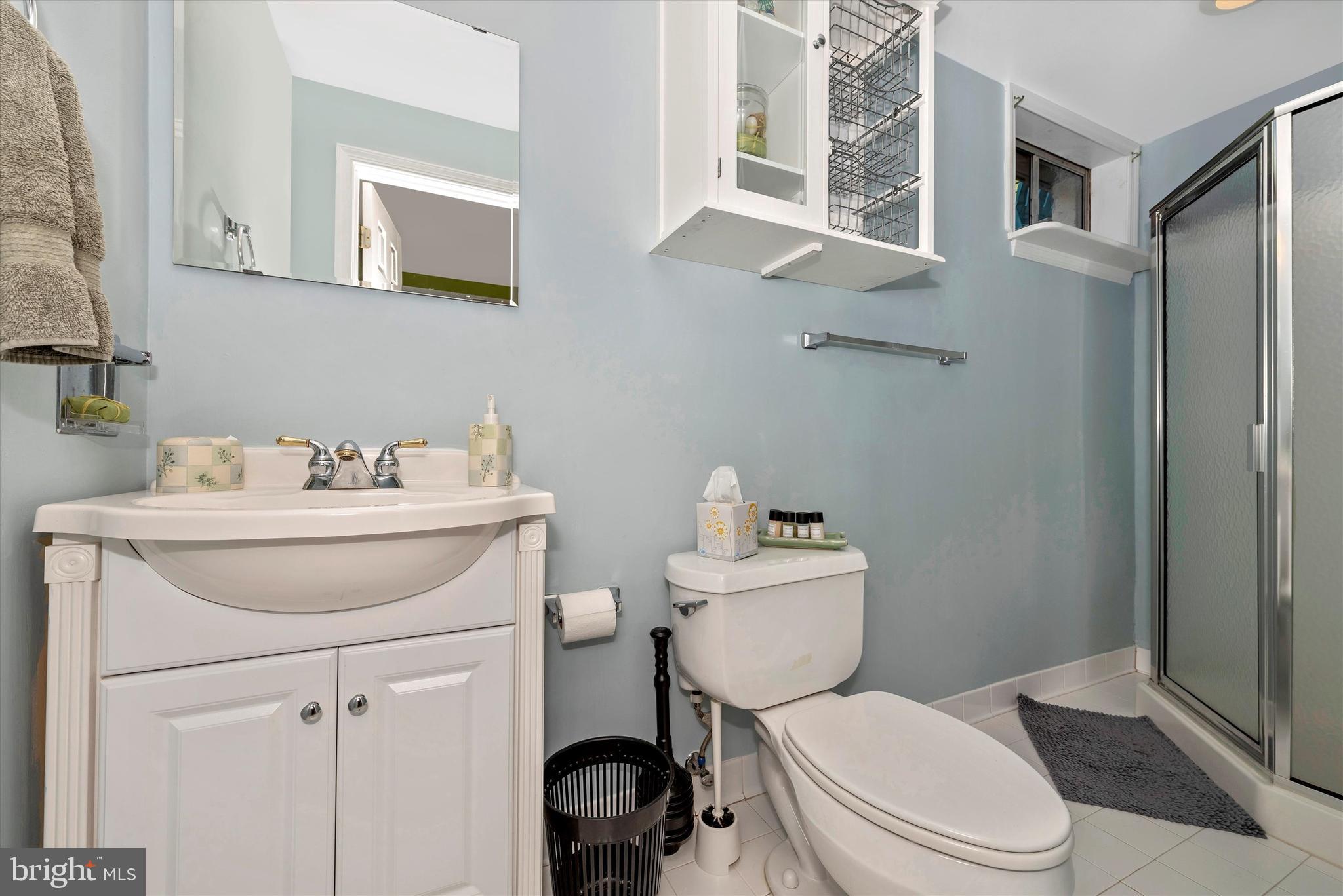 6715 Hemlock Point Road New Market, MD 21774 - Photo 26 of 51 Bathroom is off Den/potential bedroom 4