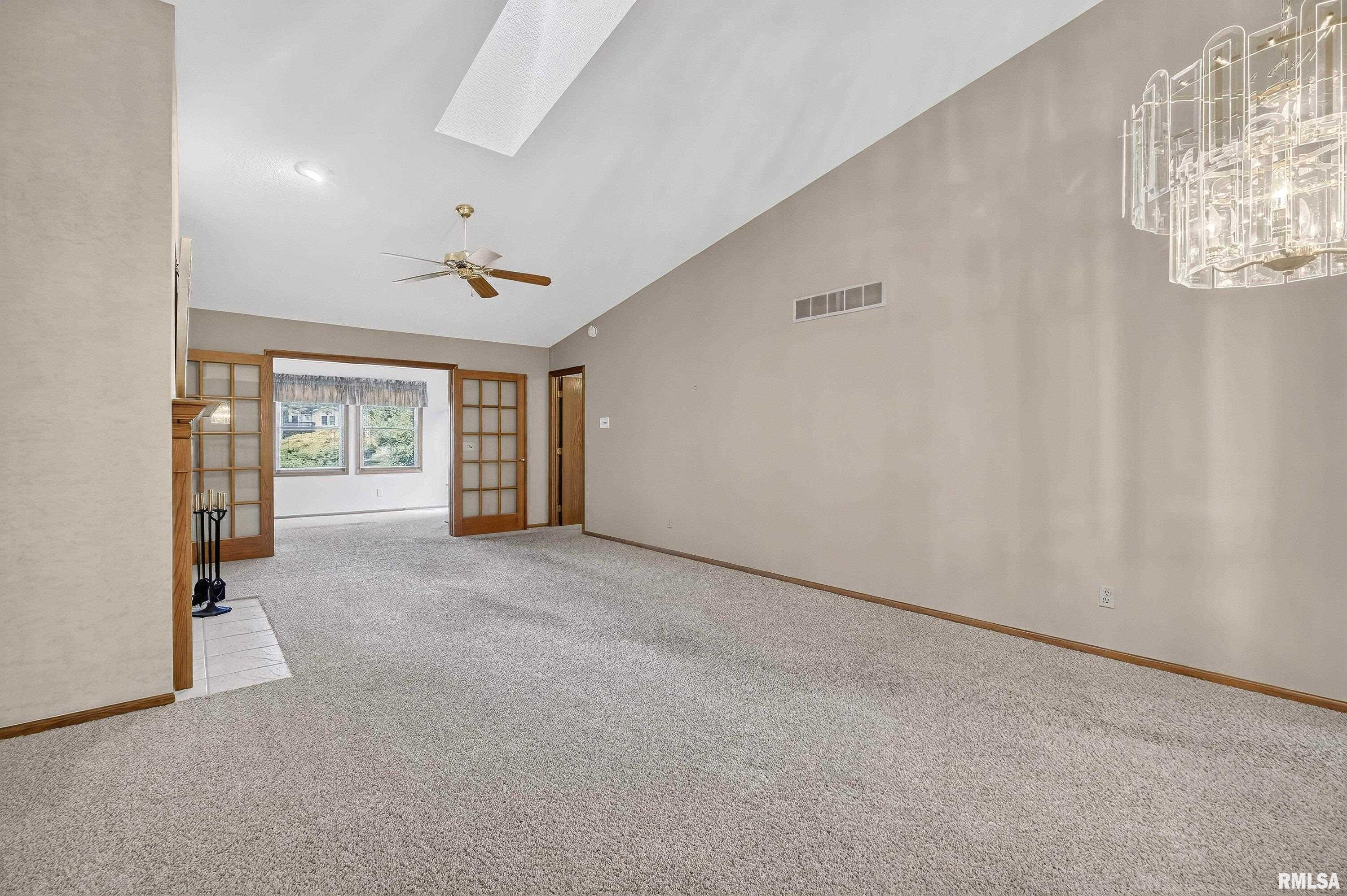 3988 Partridge Circle Bettendorf, IA 52722 - Photo 8 of 42