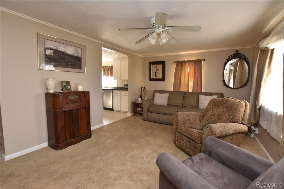 3383 Crooks Road Rochester, MI 48309 - Photo 6 of 24 Crooks3383_15.JPG