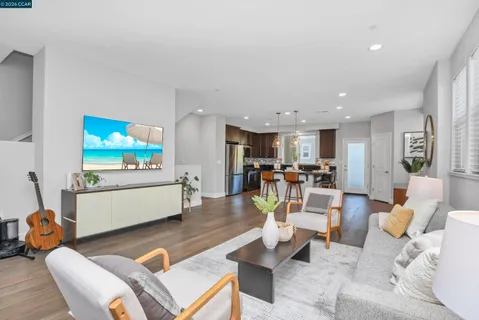$725,000 | 601 Tierney Place, Martinez, CA 94553