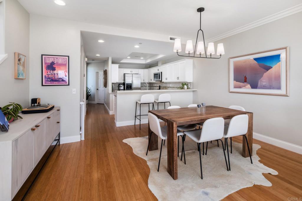 738 Cornish Drive Encinitas, CA 92024 - Photo 19 of 56 Dining Area