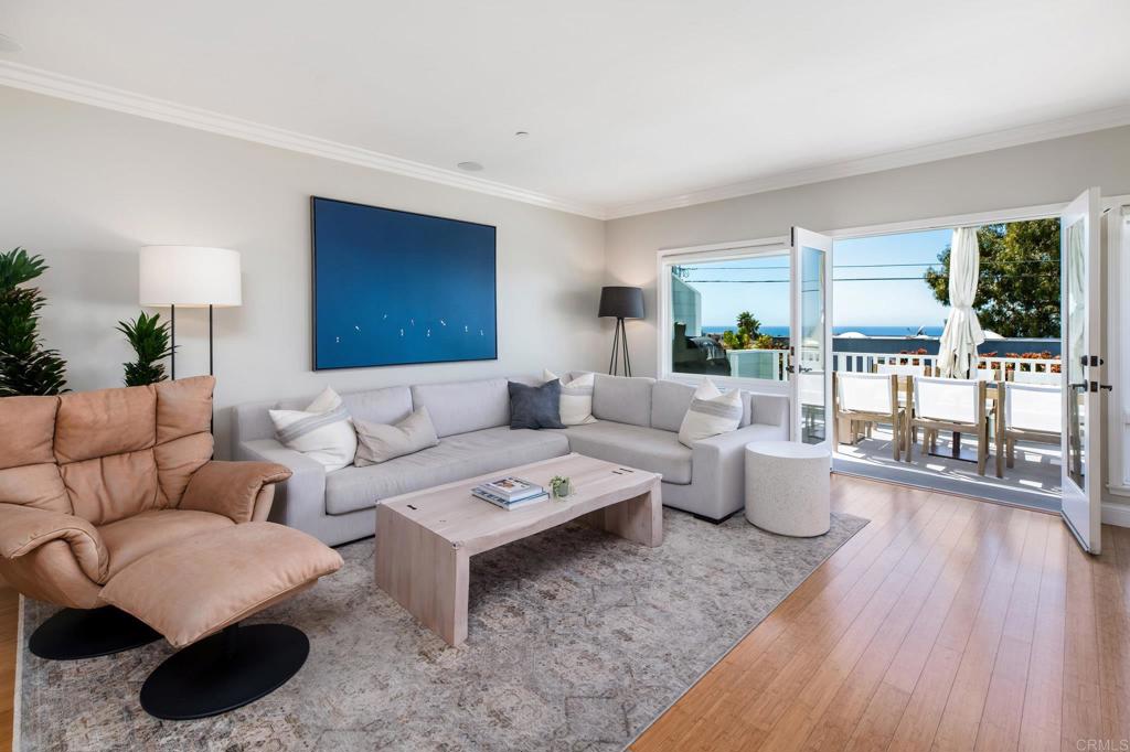 738 Cornish Drive Encinitas, CA 92024 - Photo 10 of 56