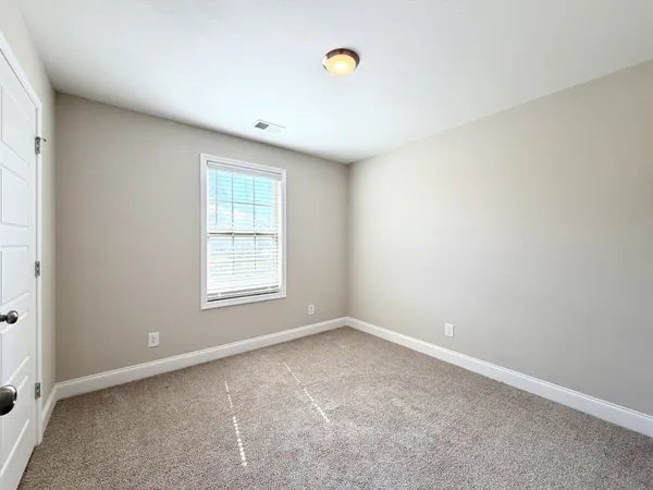 $1,950 | 2662 Scott Drive, Clarksville, TN 37042