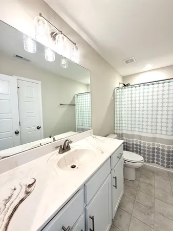 $1,950 | 2662 Scott Drive, Clarksville, TN 37042