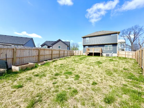 $1,950 | 2662 Scott Drive, Clarksville, TN 37042