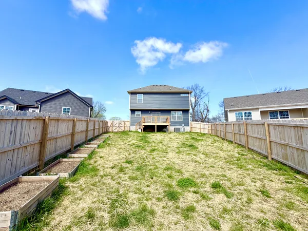 $1,950 | 2662 Scott Drive, Clarksville, TN 37042
