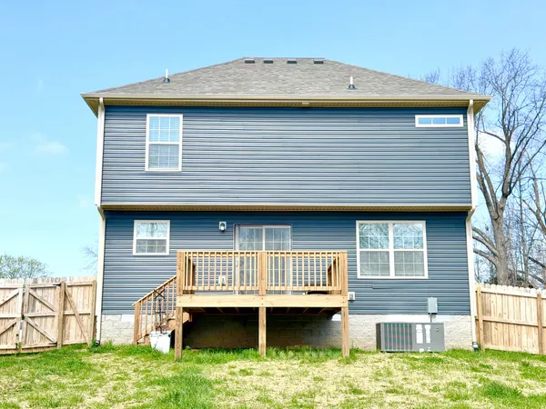 $1,950 | 2662 Scott Drive, Clarksville, TN 37042