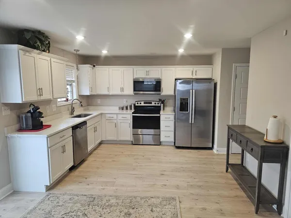 $1,950 | 2662 Scott Drive, Clarksville, TN 37042