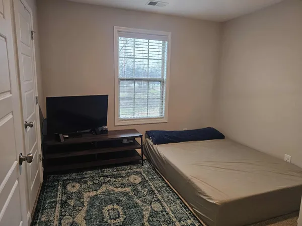 $1,950 | 2662 Scott Drive, Clarksville, TN 37042