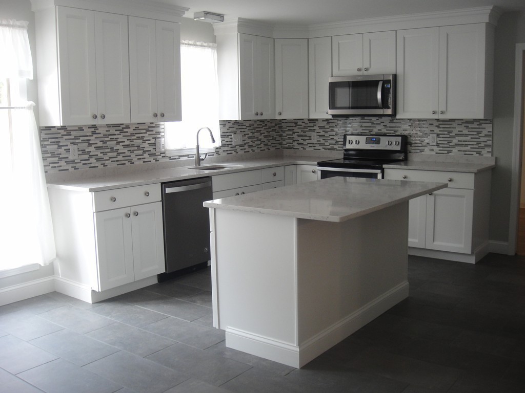 27 Fort Pond Road Acton, MA 01720 - Photo 3 of 25 Gallery Image 3