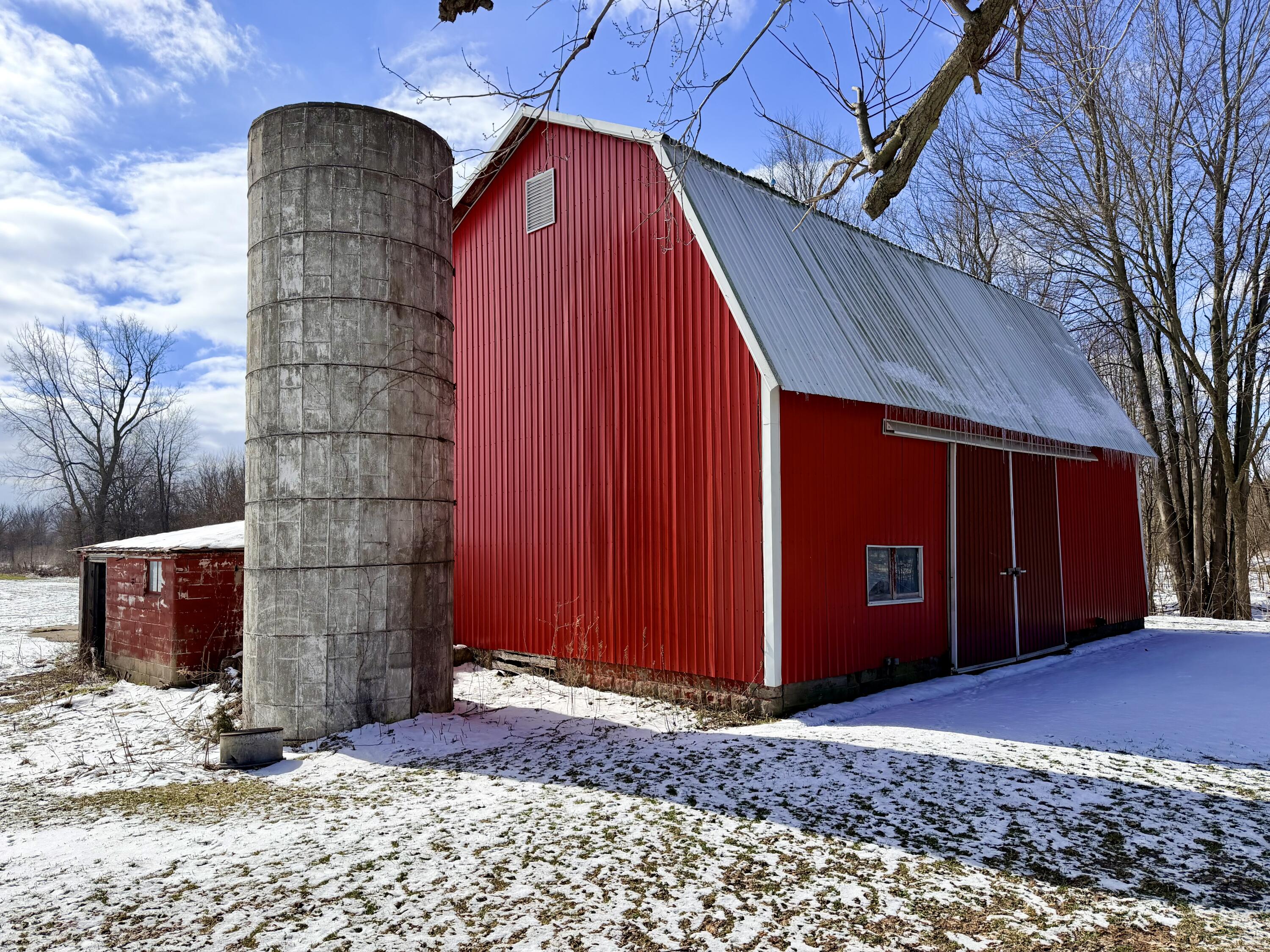 48705 92nd Avenue Decatur, MI 49045 - Photo 8 of 14 IMG_7389