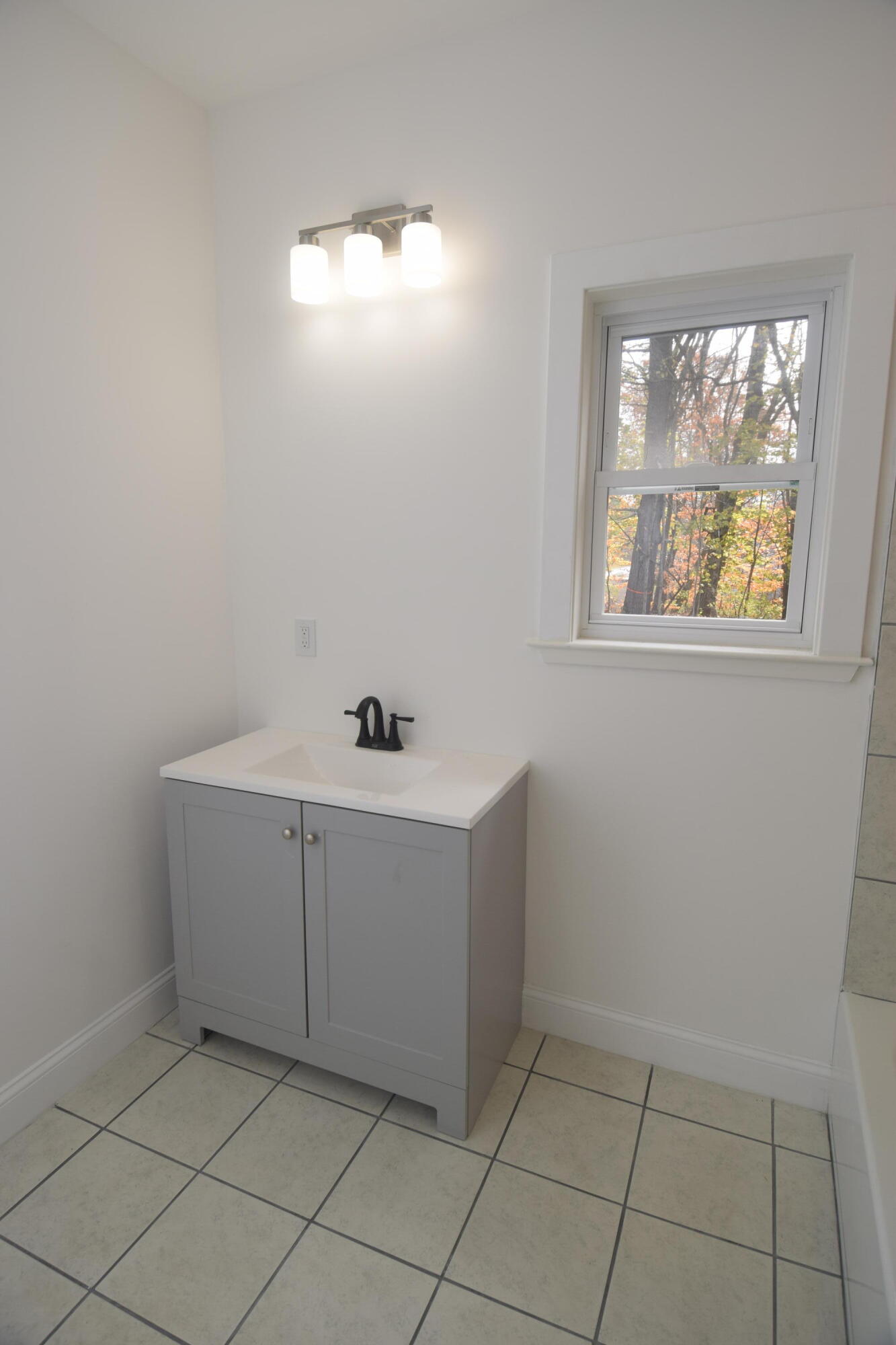 83 Preble Avenue Madison, ME 04950 - Photo 16 of 31 Bath