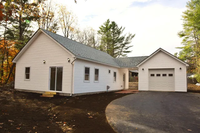 $289,900 | 83 Preble Avenue, Madison, ME 04950