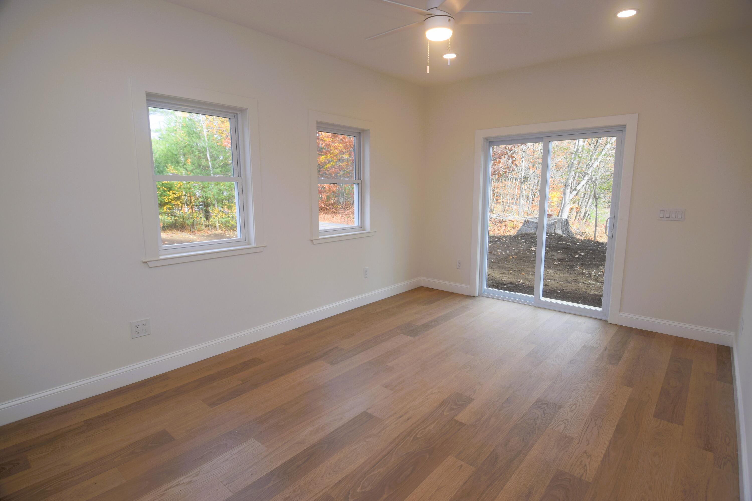 83 Preble Avenue Madison, ME 04950 - Photo 5 of 31 Living Room