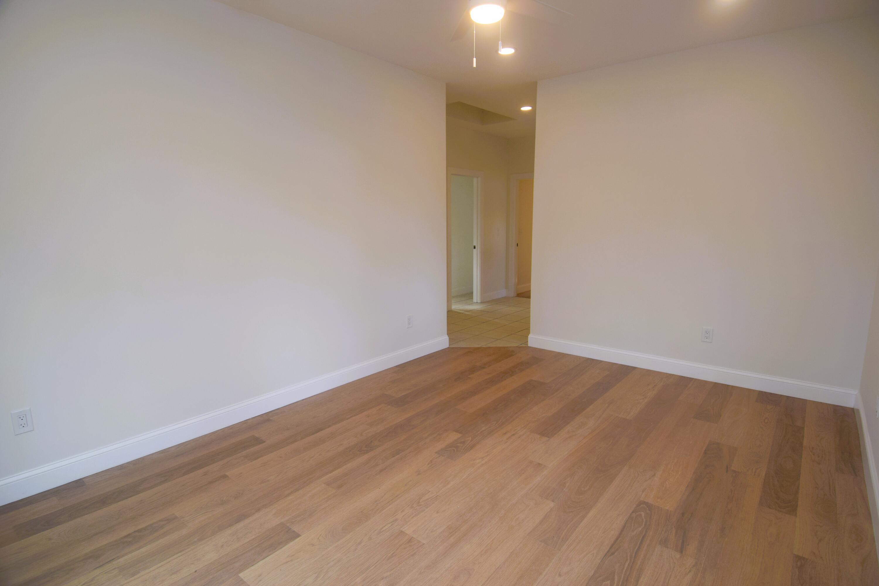 83 Preble Avenue Madison, ME 04950 - Photo 9 of 31 Living Room