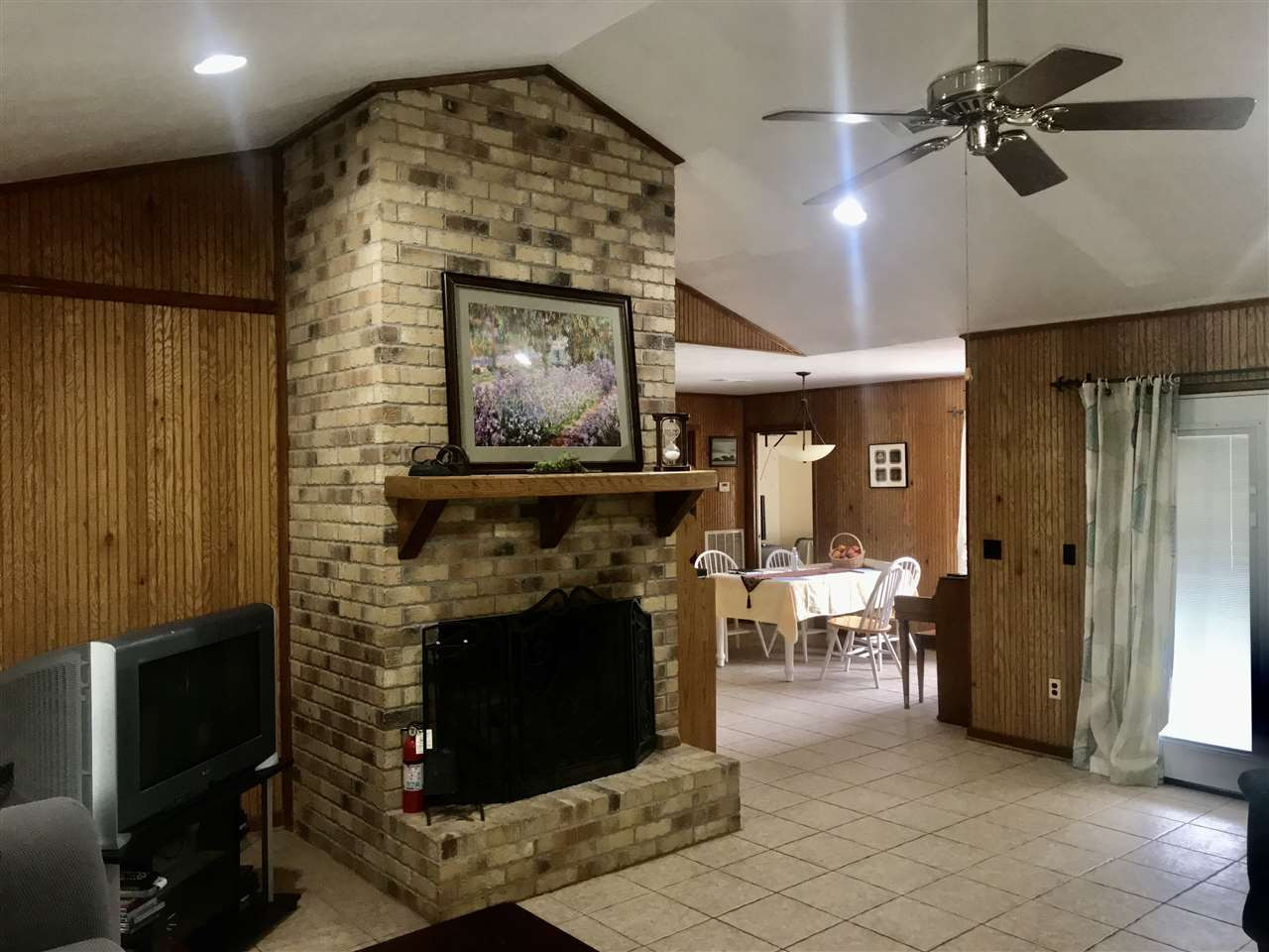 2059 Perrett Road Hazlehurst, MS 39083 - Photo 5 of 36 Photo 5