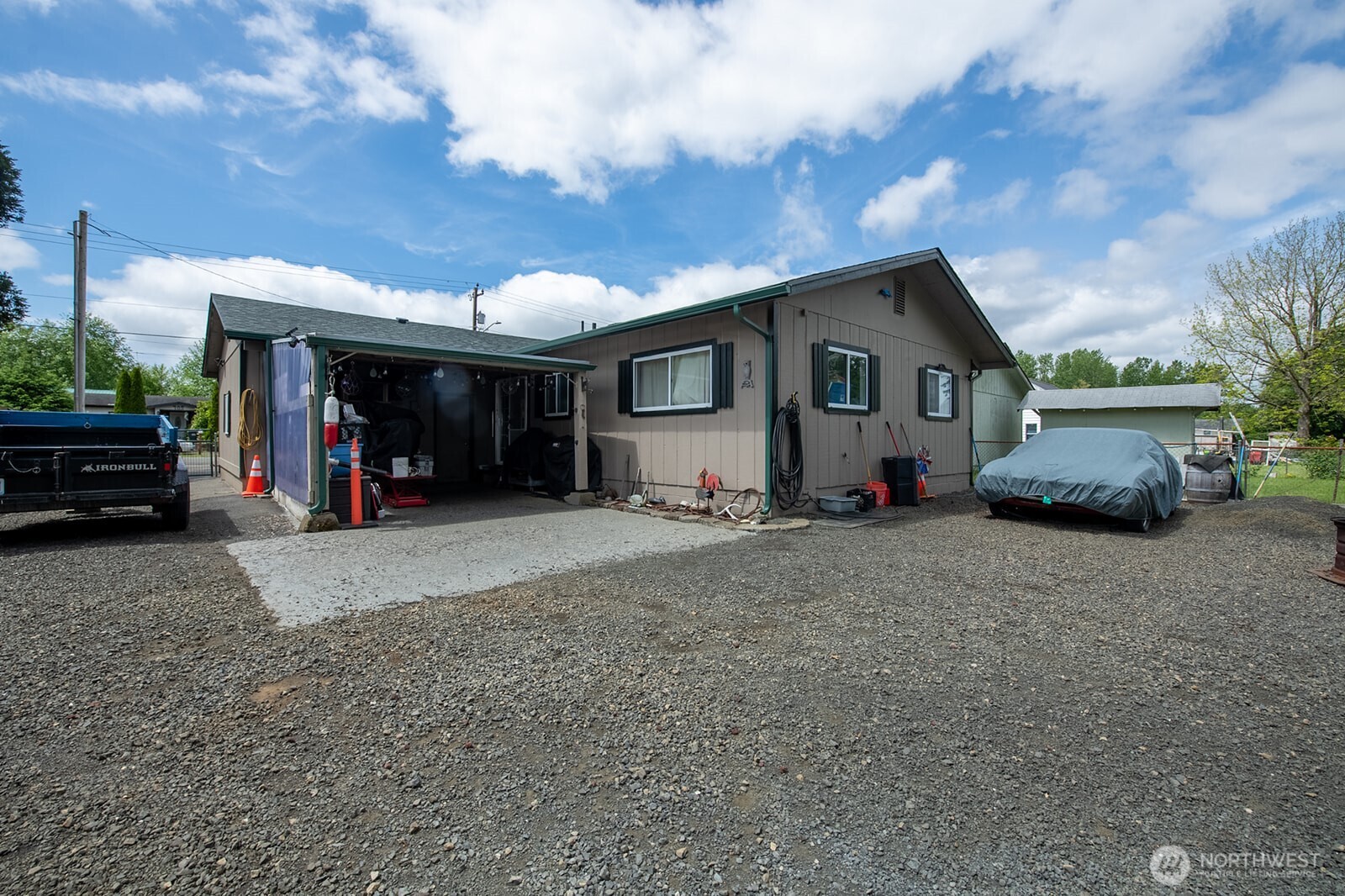 700 Harding Road Aberdeen, WA 98520 - Photo 15 of 21 a view of a house with a entertaining space