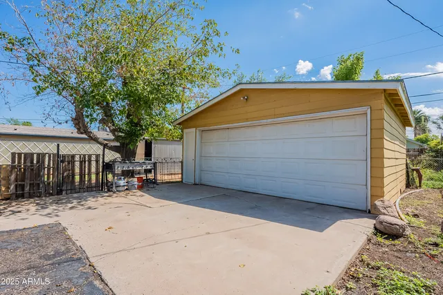 $330,000 | 1223 East Minnezona Avenue, Phoenix, AZ 85014