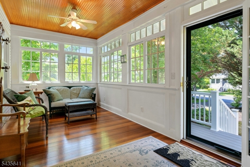 331 Chestnut Street Stirling, NJ 07980 - Photo 2 of 38