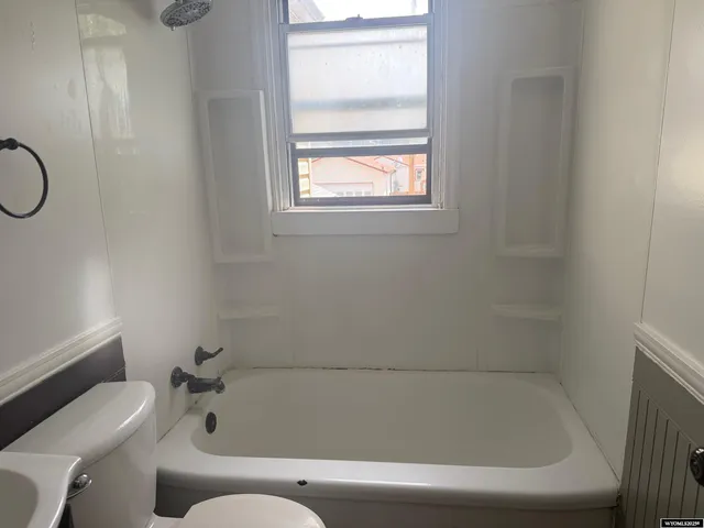 $194,000 | 524 East Murray Street, Rawlins, WY 82301