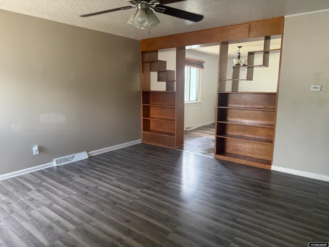 $194,000 | 524 East Murray Street, Rawlins, WY 82301