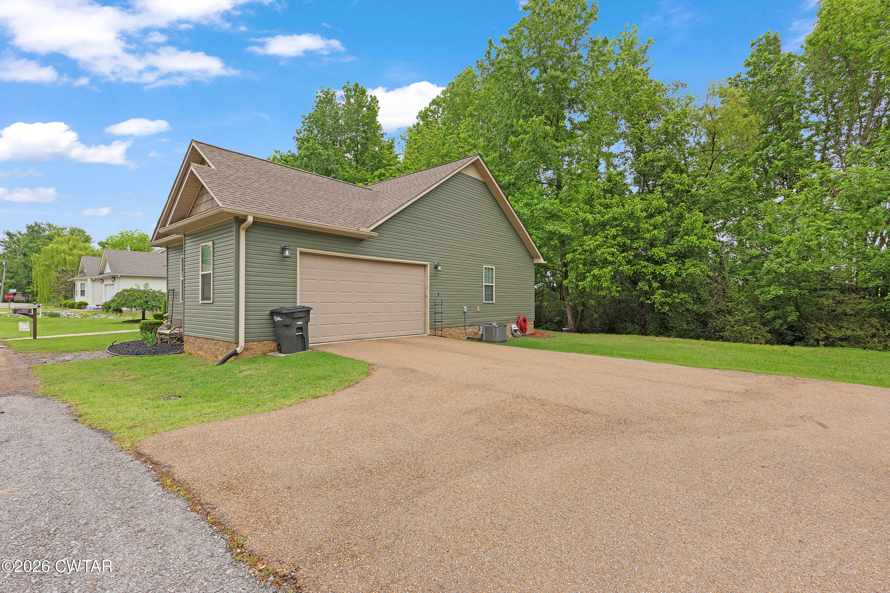 604 Locust Street Troy, TN 38260 - Photo 3 of 22 EN4A4656