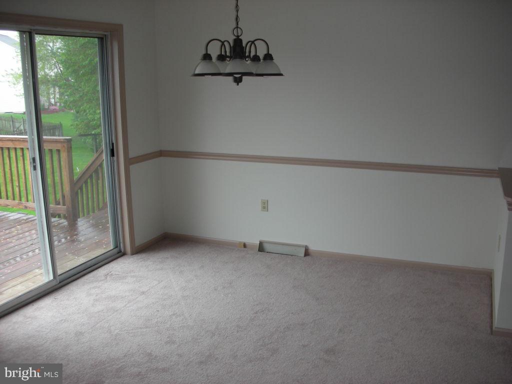 515 Arctic Tern Lititz, PA 17543 - Photo 5 of 8 Gallery Image 5