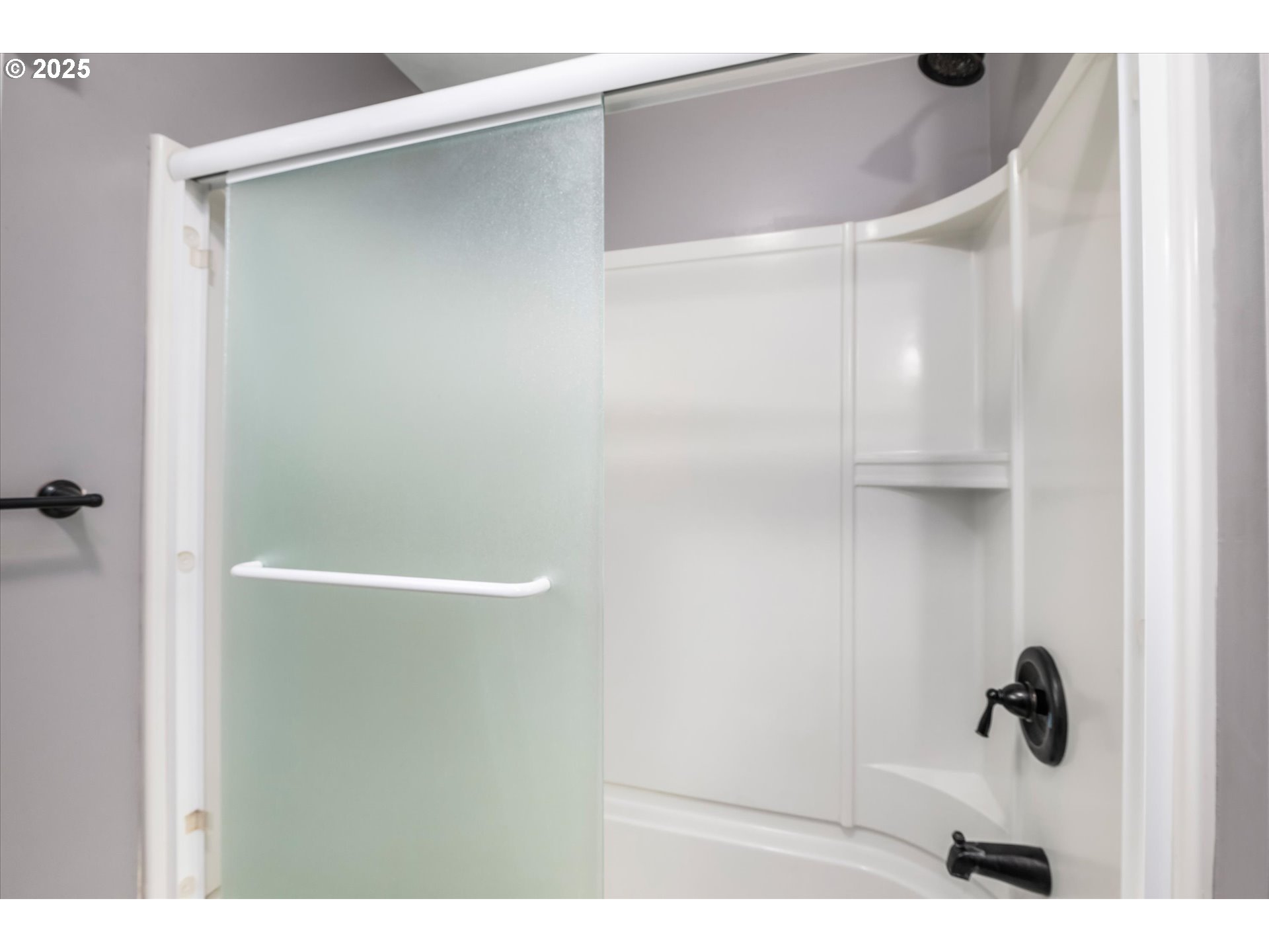 3985 Donald Street Eugene, OR 97405 - Photo 22 of 39 a bathroom with a shower