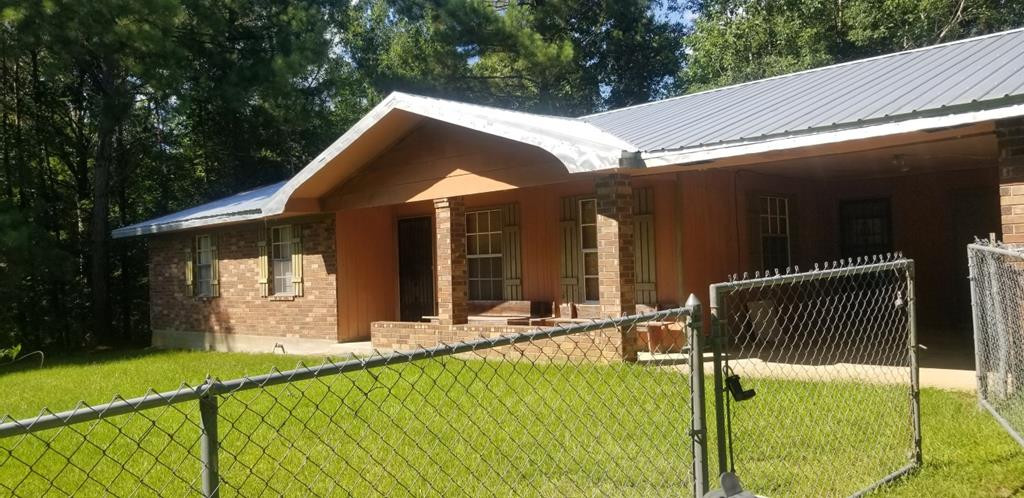 214 Arch By Road Roxie, MS 39661 - Photo 1 of 1 Main View