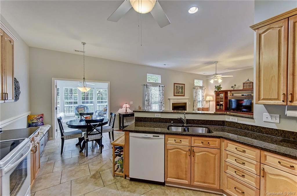 1618 Spandril Lane Fort Mill, SC 29708 - Photo 9 of 24