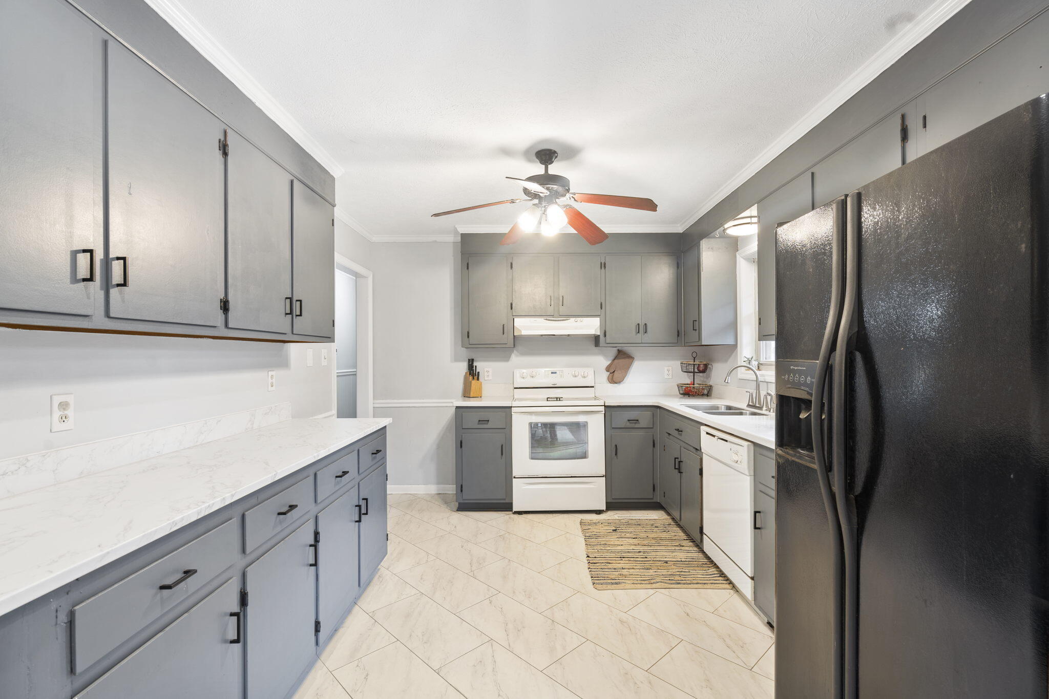 566 Howlandville Road Warrenville, SC 29851 - Photo 8 of 16 Kitchen