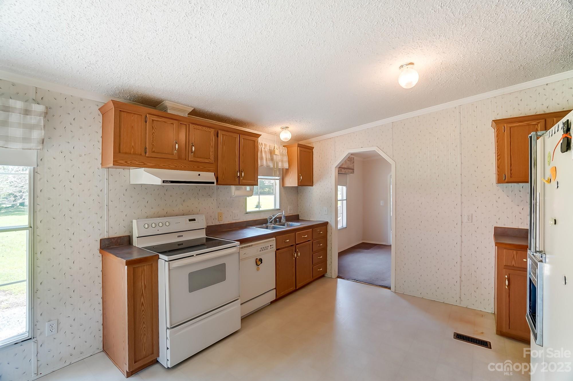 12376 Ritchie Road Midland, NC 28107 - Photo 12 of 29 Gallery Image 12