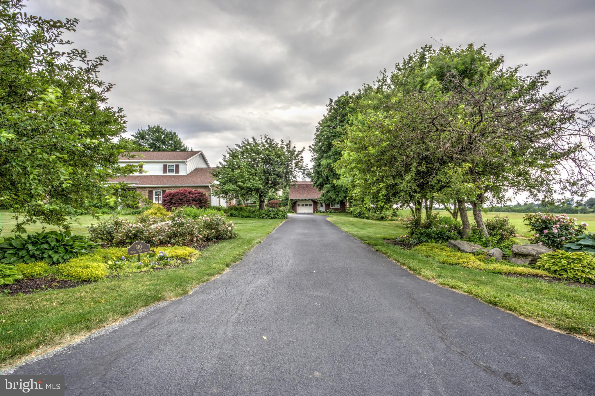 610 Wateredge Road Lititz, PA 17543 - Photo 5 of 82