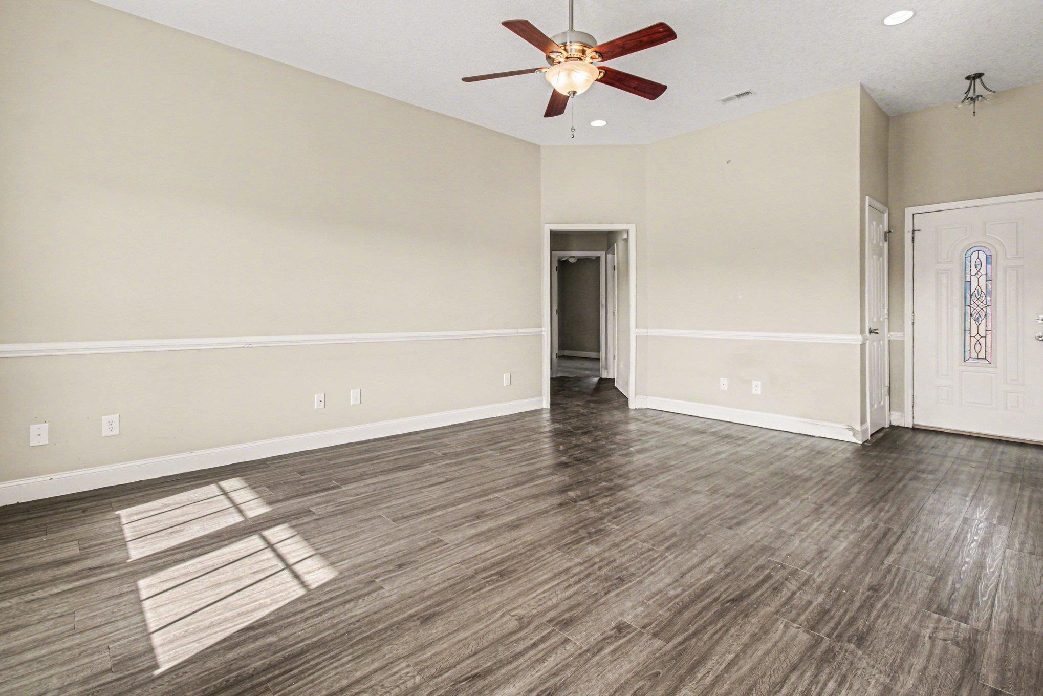 321 Millbrook Circle Galivants Ferry, SC 29544 - Photo 4 of 34