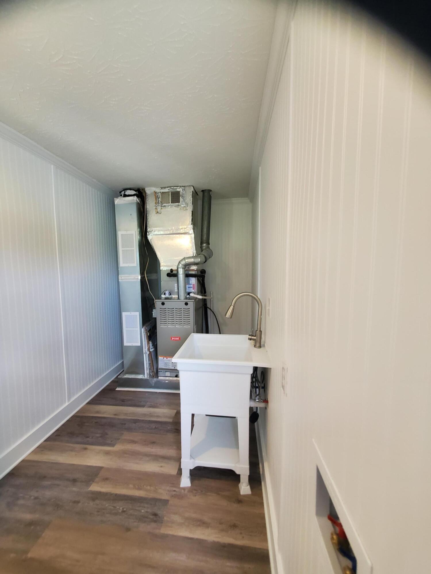 4687 Chenault Bridge Road Danville, KY 40422 - Photo 21 of 36 20230706_153700