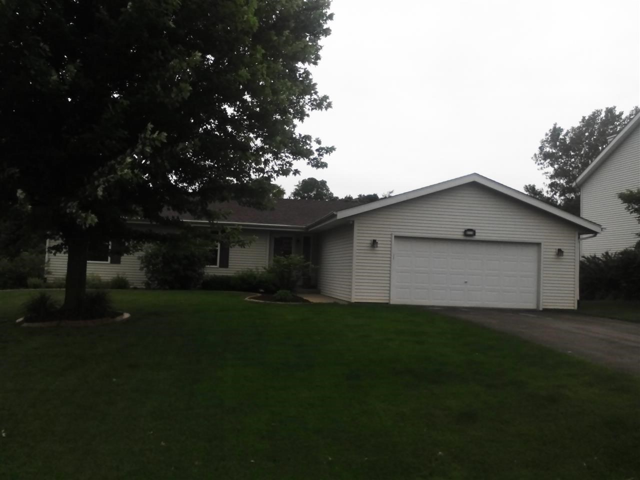 908 Brandy Bend Road Roscoe, IL 61073 - Photo 2 of 17 Gallery Image 2