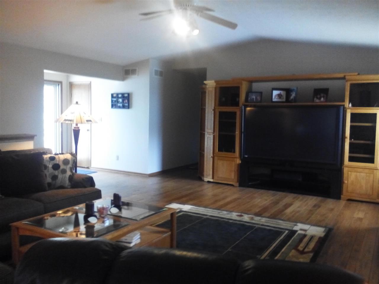 908 Brandy Bend Road Roscoe, IL 61073 - Photo 10 of 17 Gallery Image 10