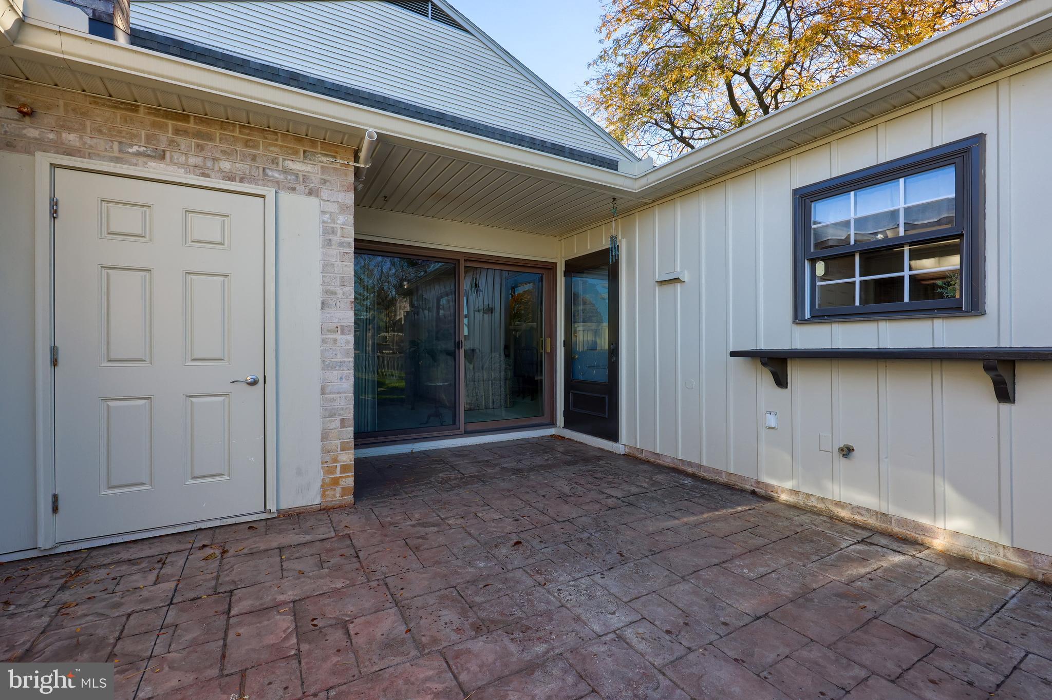 7 Valleybrook Drive Lancaster, PA 17601 - Photo 4 of 27