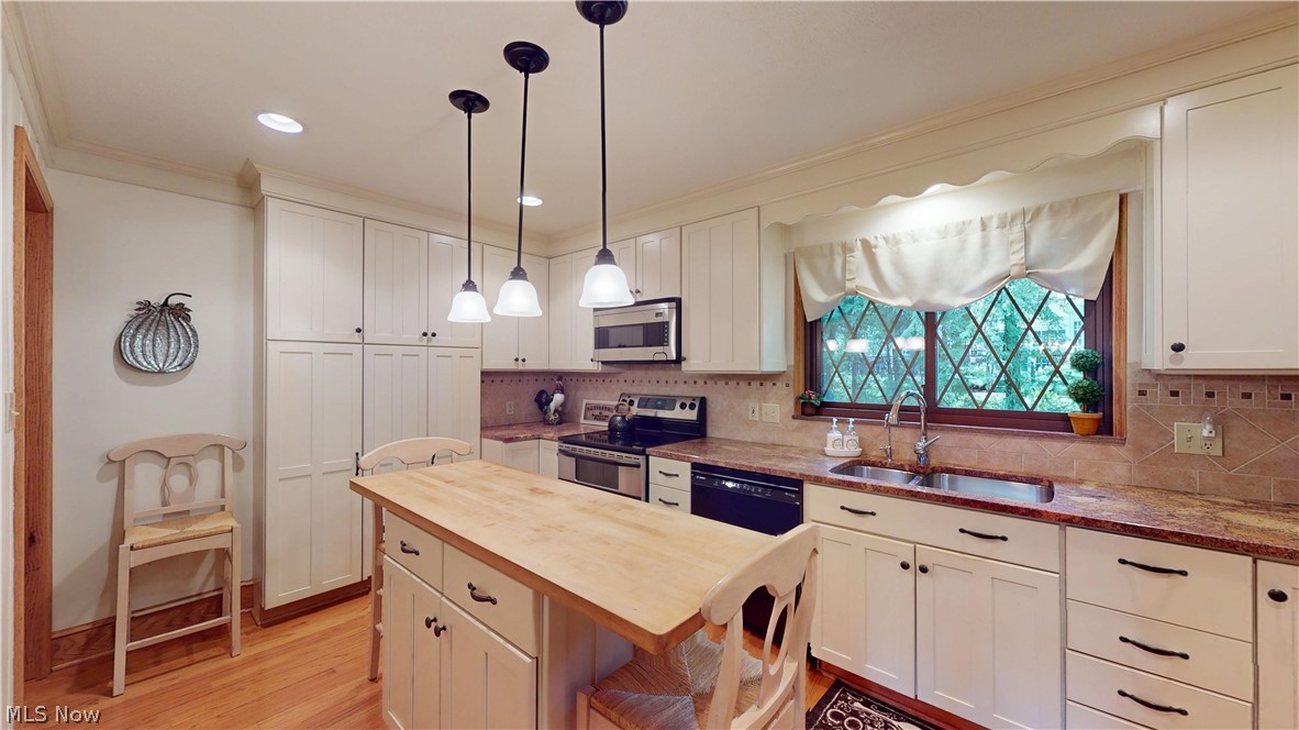 134 North Revere Road Akron, OH 44333 - Photo 14 of 46