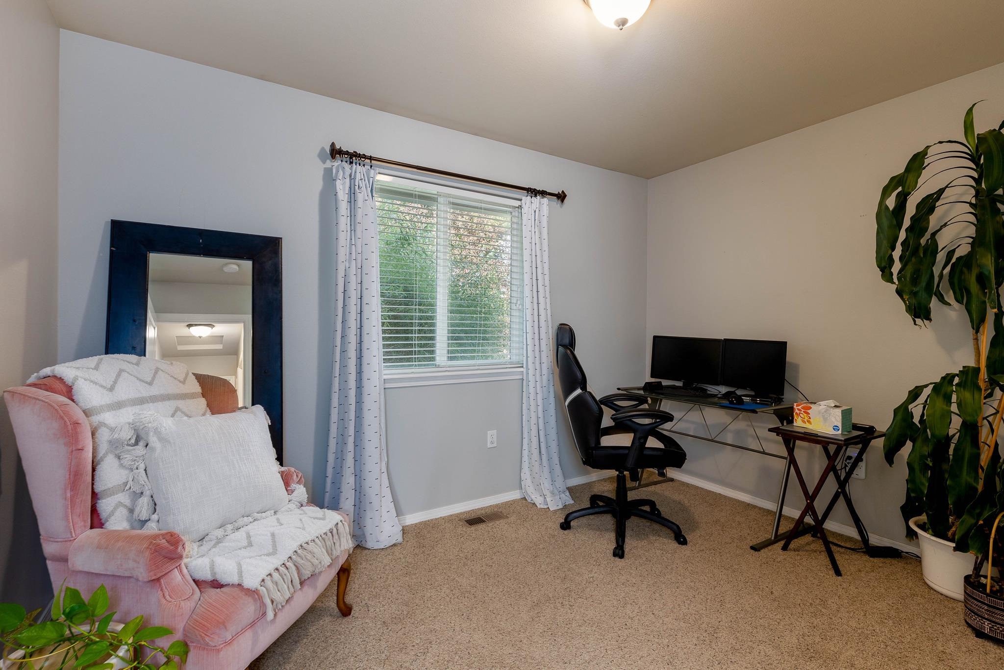 10006 North Austin Lane Spokane, WA 99208 - Photo 16 of 44