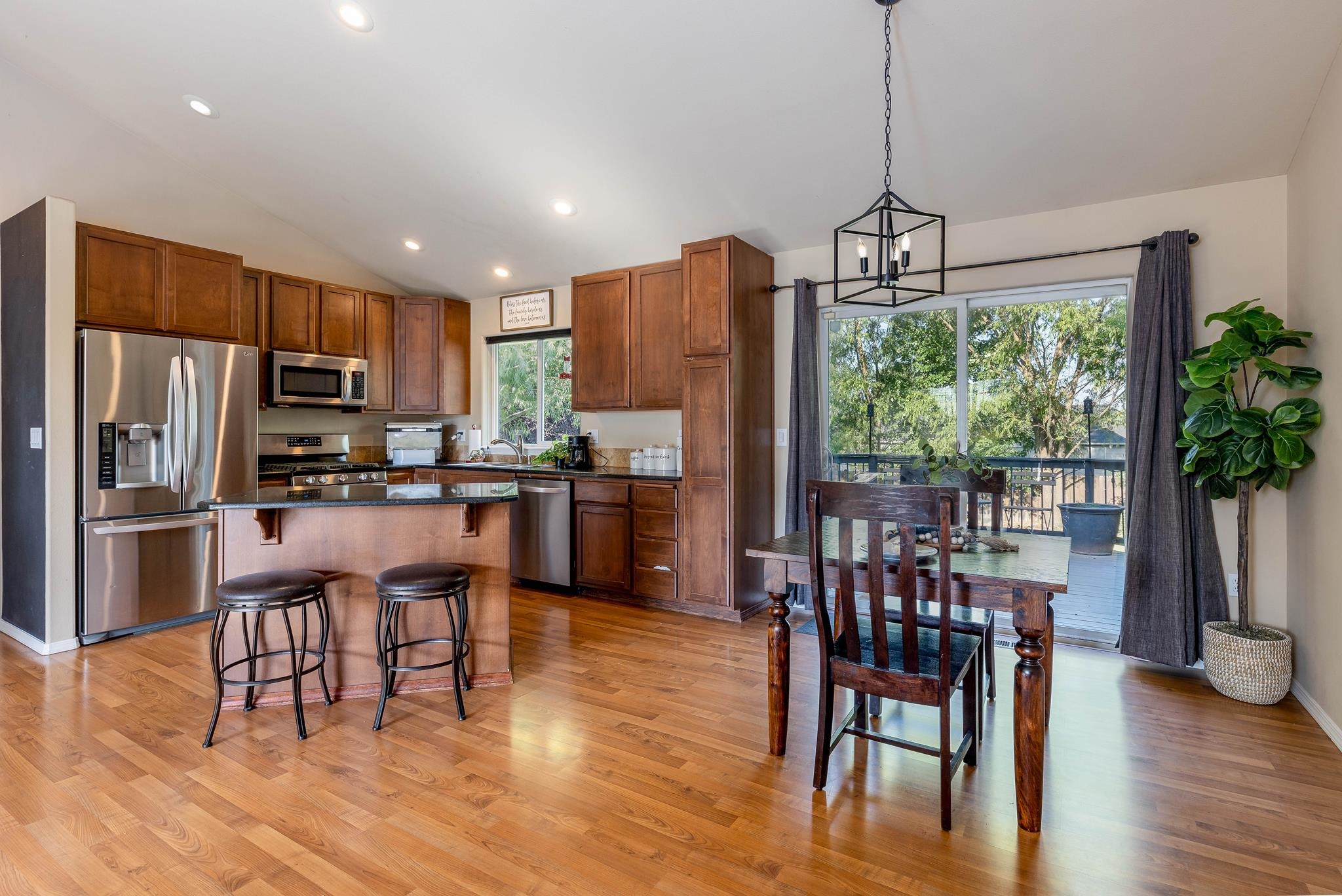 10006 North Austin Lane Spokane, WA 99208 - Photo 6 of 44