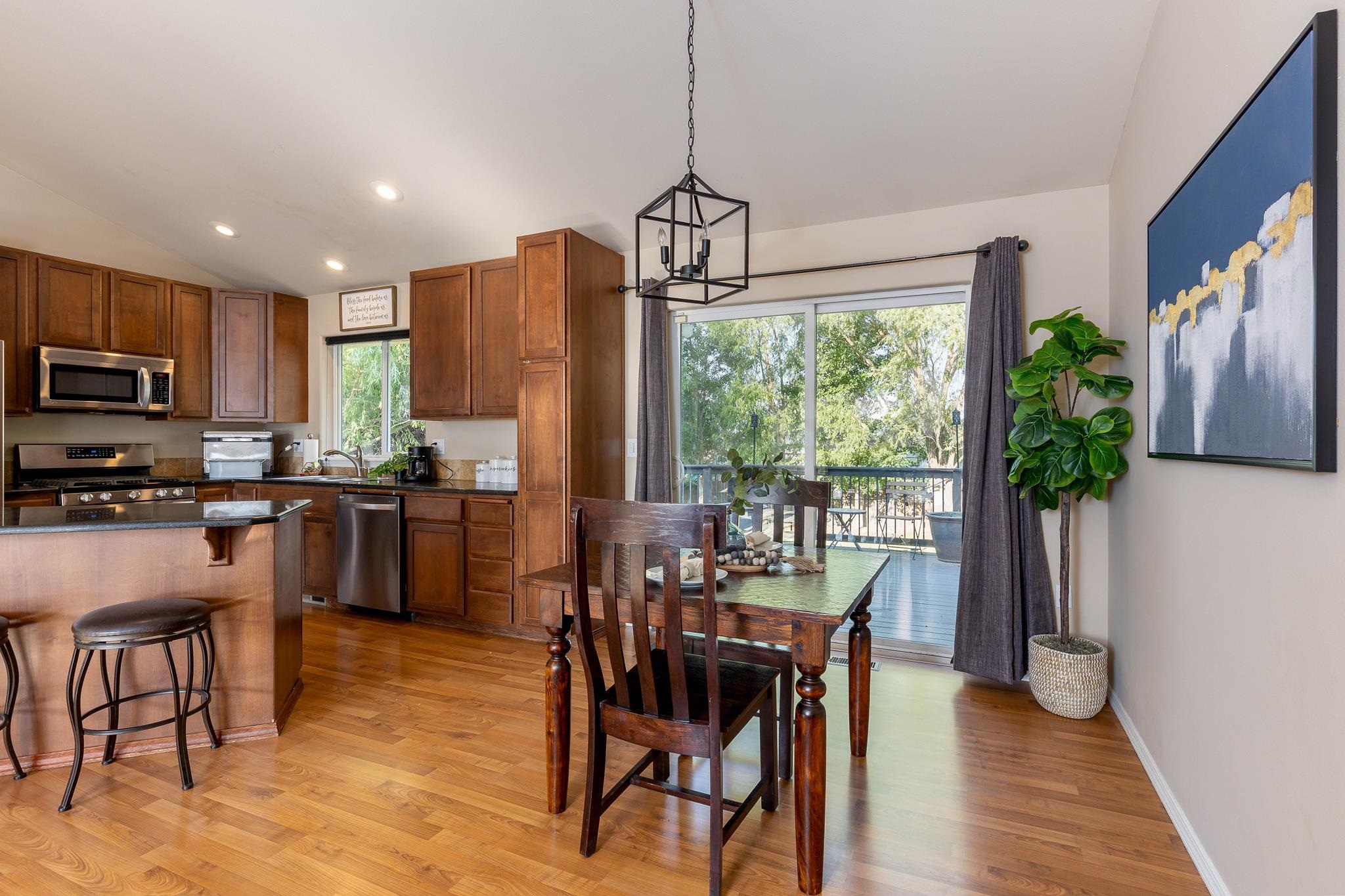 10006 North Austin Lane Spokane, WA 99208 - Photo 10 of 44