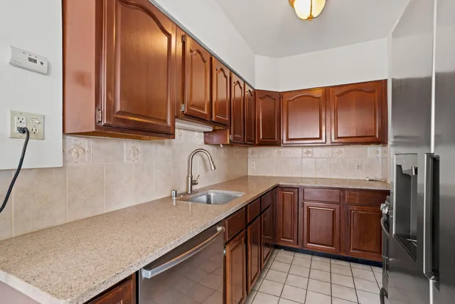 $225,000 | 1028 East Juneau Avenue, Unit 503, Milwaukee, WI 53202