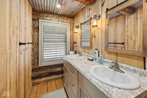 $1,325,000 | 4530 South Frye Hill Road, Williamsport, IN 47993