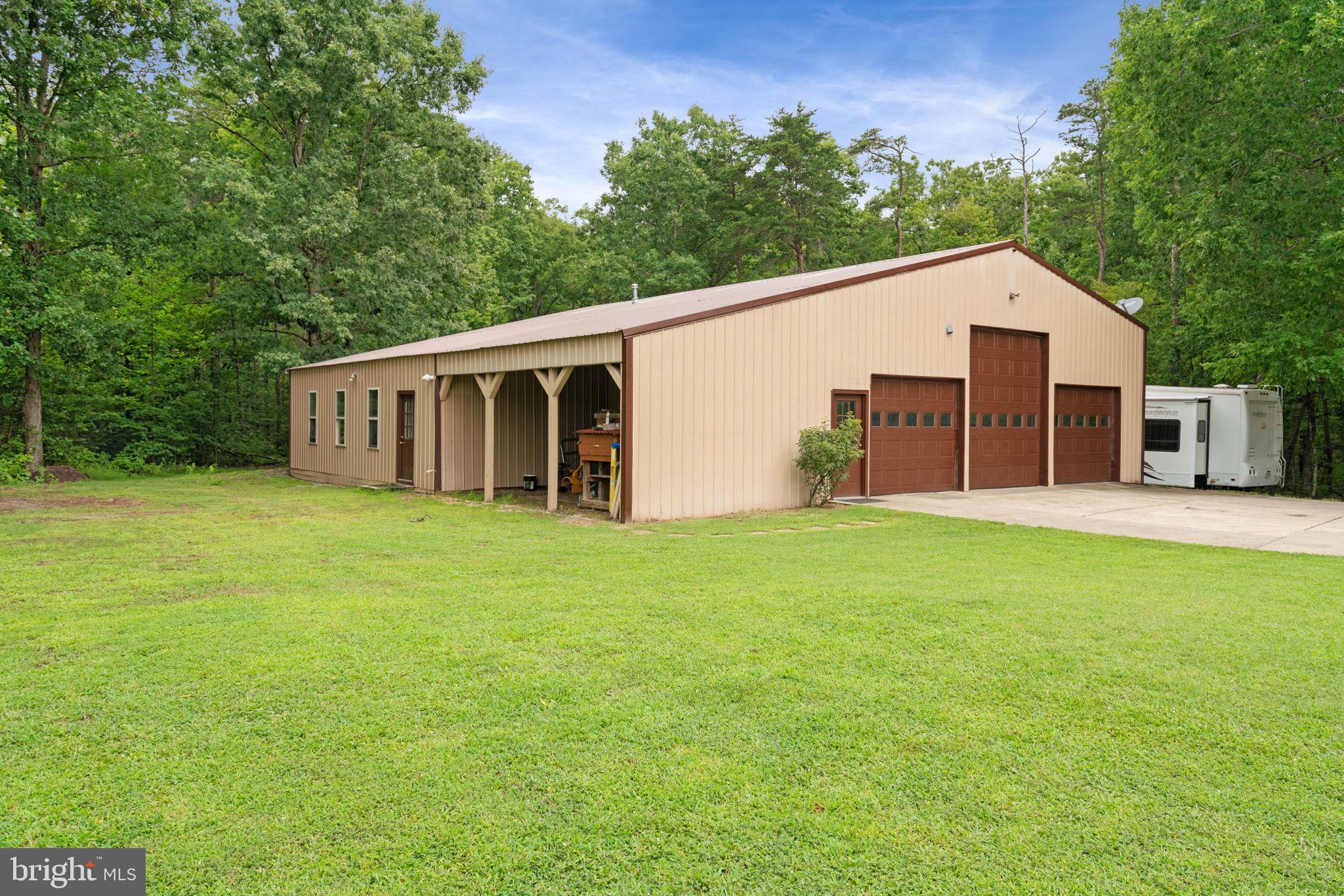 5418 Courthouse Road Spotsylvania, VA 22551 - Photo 6 of 73 Run In Shed & Workshop On Side
